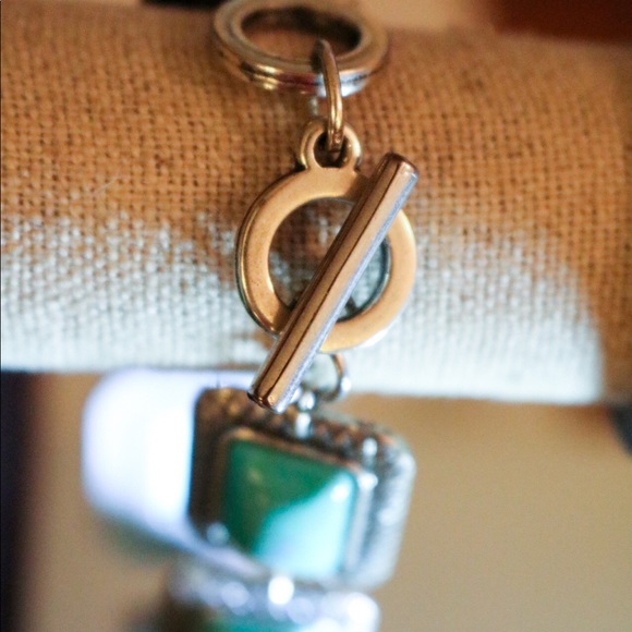 Turquoise and silver toggle bracelet - Picture 2 of 3